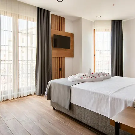 Grand Business Hotel 3*