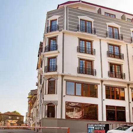 Grand Business מלון 3*