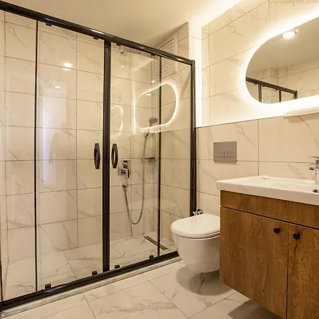 Grand Business Hotell 3*