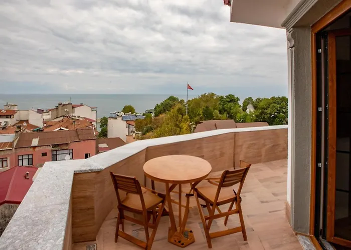 מלון Grand Business